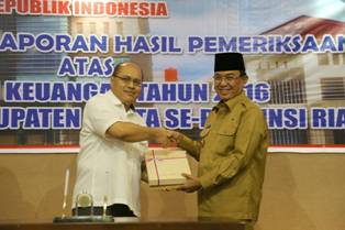 Peroleh Opini WTP, Bupati Wardan Sebut Ini 'Kado Terindah' Milad Inhil ke-52